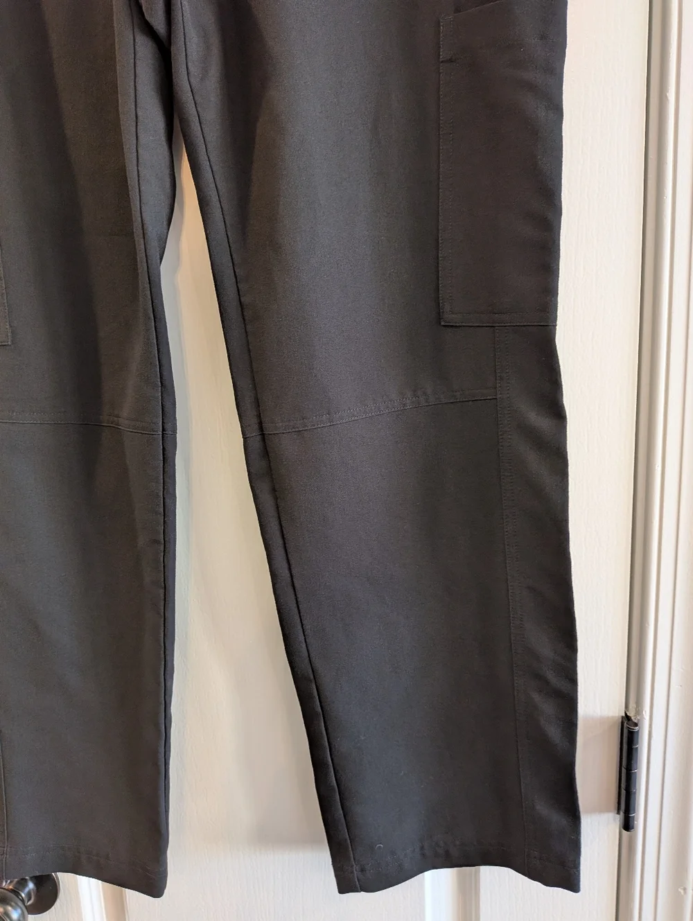 FIGS Axim Cargo Black Scrub Pants Men's Size Large Short Utility Uniform Nurse